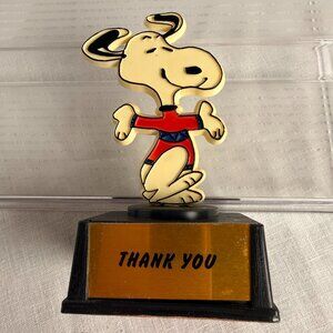 SNOOPY PEANUTS "NEVER UNDERESTIMATE..." AVIVA TROPHY GRAM FIGURE FIGURINE 1970'S